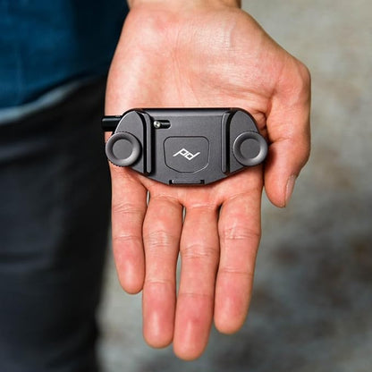 Peak Design Capture Camera Clip V3, Holds DSLR, Compact and Point and Shoot