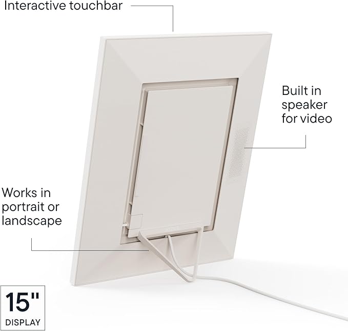 Aura Walden 15" WiFi Digital Picture Frame | Wirecutter's Best Digital Frame