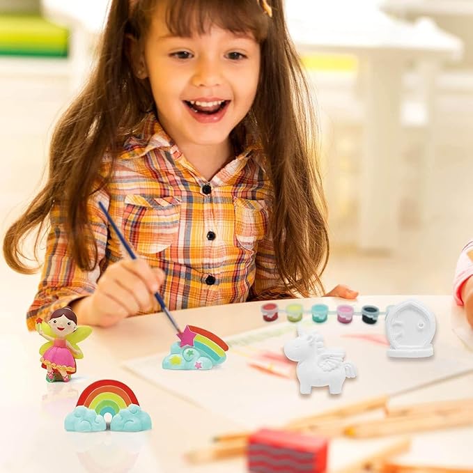 Funto Paint Your Own Unicorn Painting Kit, Arts and Crafts Set, STEAM Project Creative Activity DIY Toys, with 6 Figurines, 6 Paint Pots, 1 Brush