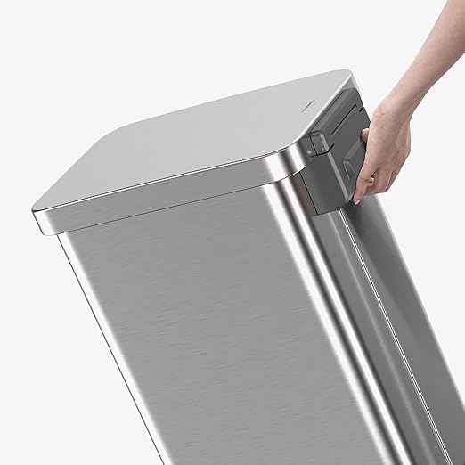 QUALIAZERO 50L / 13 Gallon Stainless Steel Step-On Kitchen Trash Can Soft-Close