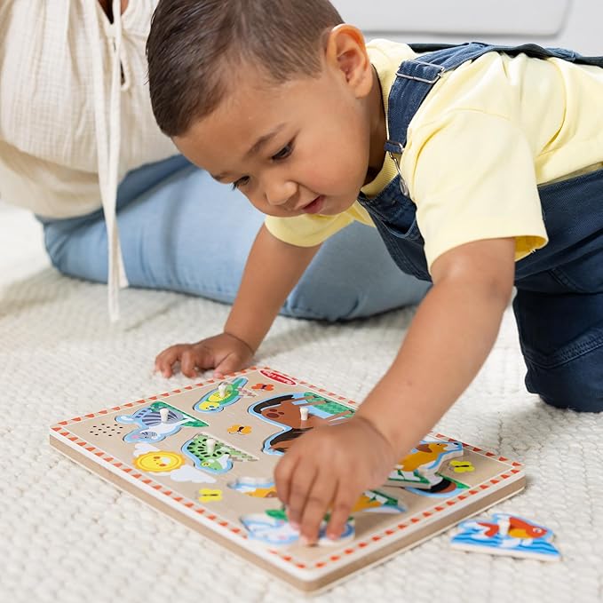 Melissa & Doug Zoo Pet Animals Sound Puzzle – 8-Piece Wooden Peg Puzzle with Light-Activated Sounds, Music Learning Toy for Toddlers and Preschoolers Ages 2+