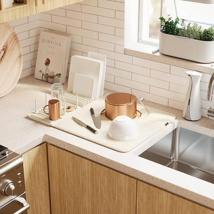 Umbra Udry Dish Rack with Movable Pegs and Microfiber Drying Mat – Space-Saving