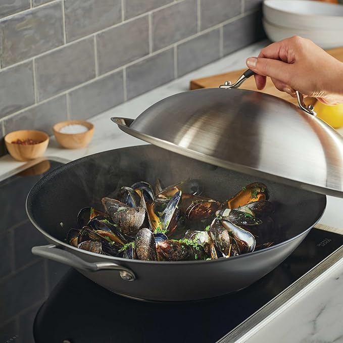 Circulon A1 Series w/ScratchDefense Nonstick Induction Wok