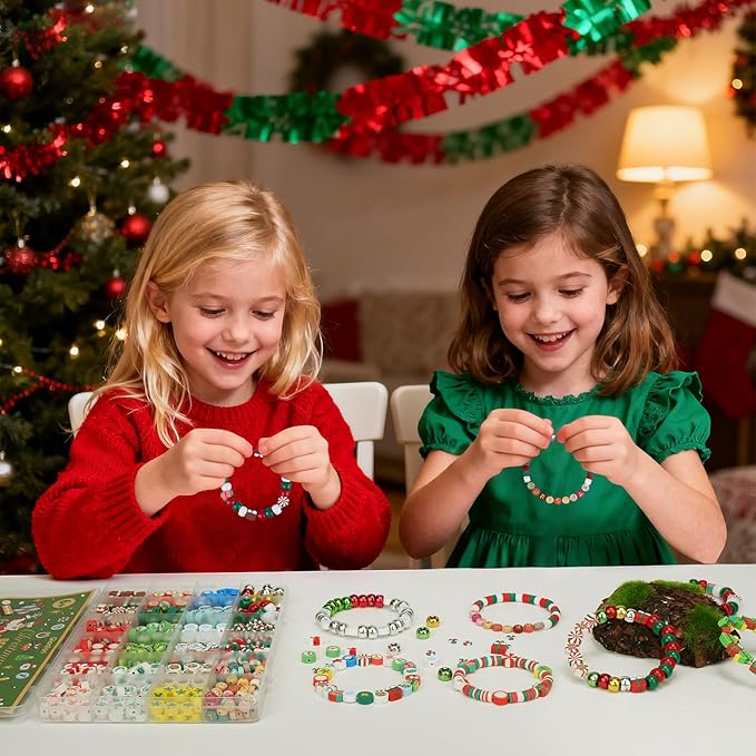 Gionlion Christmas Beads Bracelet Making Kit, 800 Pcs Polymer Clay Beads Jewelry Kit for Girls, Holiday DIY Craft with Christmas Charms, Perfect Stocking Stuffer for Kids